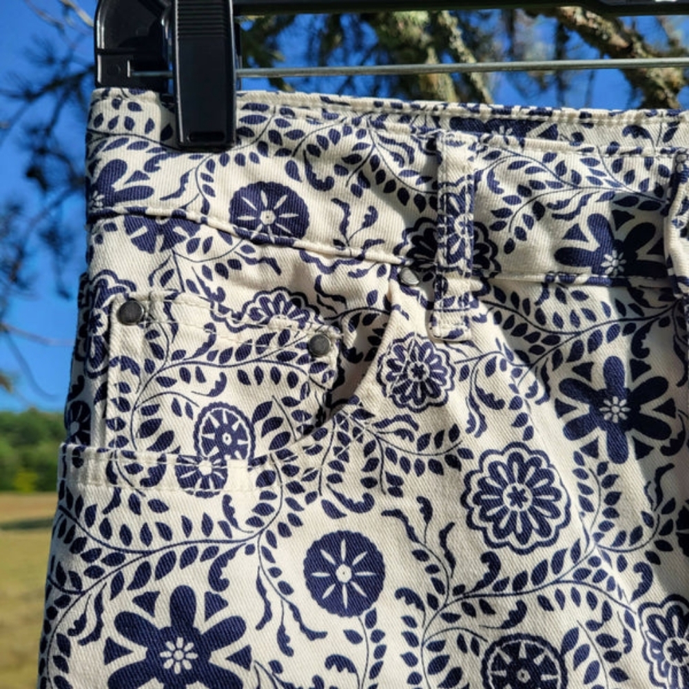 Boden Mid-Rise Girlfriend Jean - Picture 5 of 13